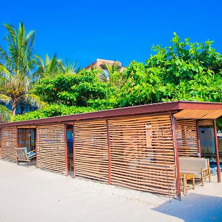 Serene Beach Resort Dar-es-Salaam Eksteriør bilde